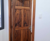 Mẫu cửa phòng gỗ me tây sang trọng hiện đại và giá tốt nhất