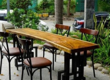 Thiết kế mẫu bàn resort gỗ me tây độc đáo và mới lạ nhất