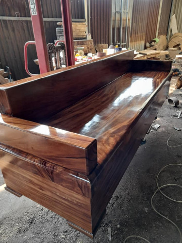 Bàn sofa gỗ nguyên tấm tự nhiên TPHCM chất lượng nhất